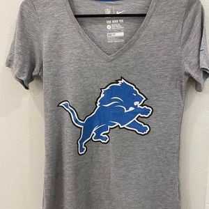 Nike lions v neck